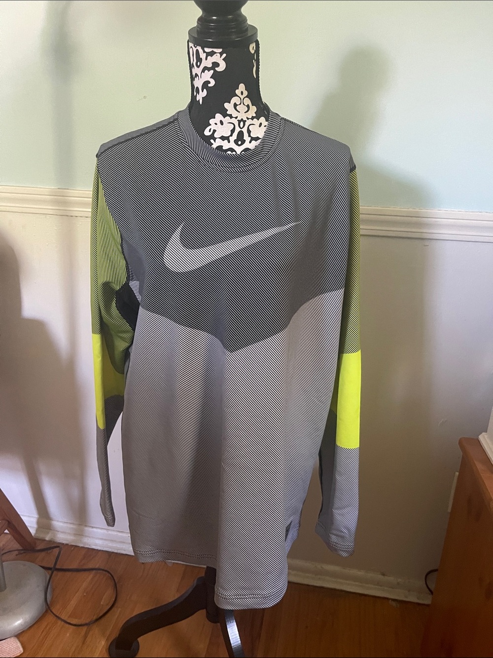 Nike Men’s Long-Sleeve Training Tee - Gray with Neon Yellow Sleeves